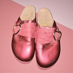 Birkenstock Tatami Tatum Burgundy Clogs Heart Buckle Slip On Womens 7 NWOB